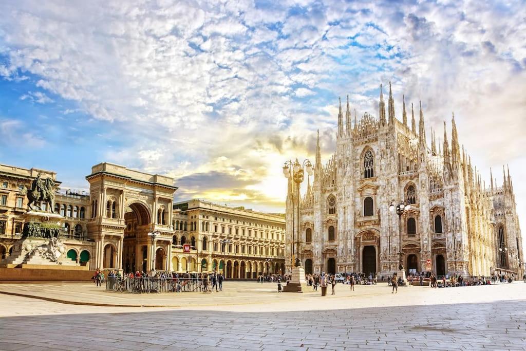 Piazza Duomo - Antico Appartamento Dell'800 Milán Exterior foto